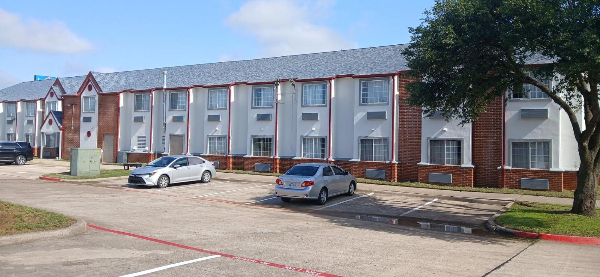 Red Roof Inn & Suites Euless - Dfw Airport Southwest Extérieur photo